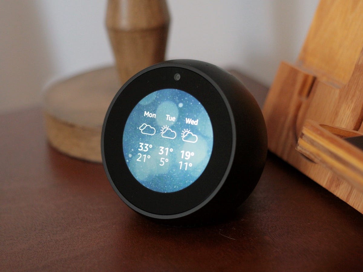 Alexa giving the weather forecast on an Echo Spot